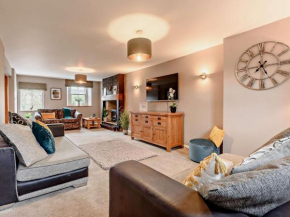 3 Bed in Haile 90050